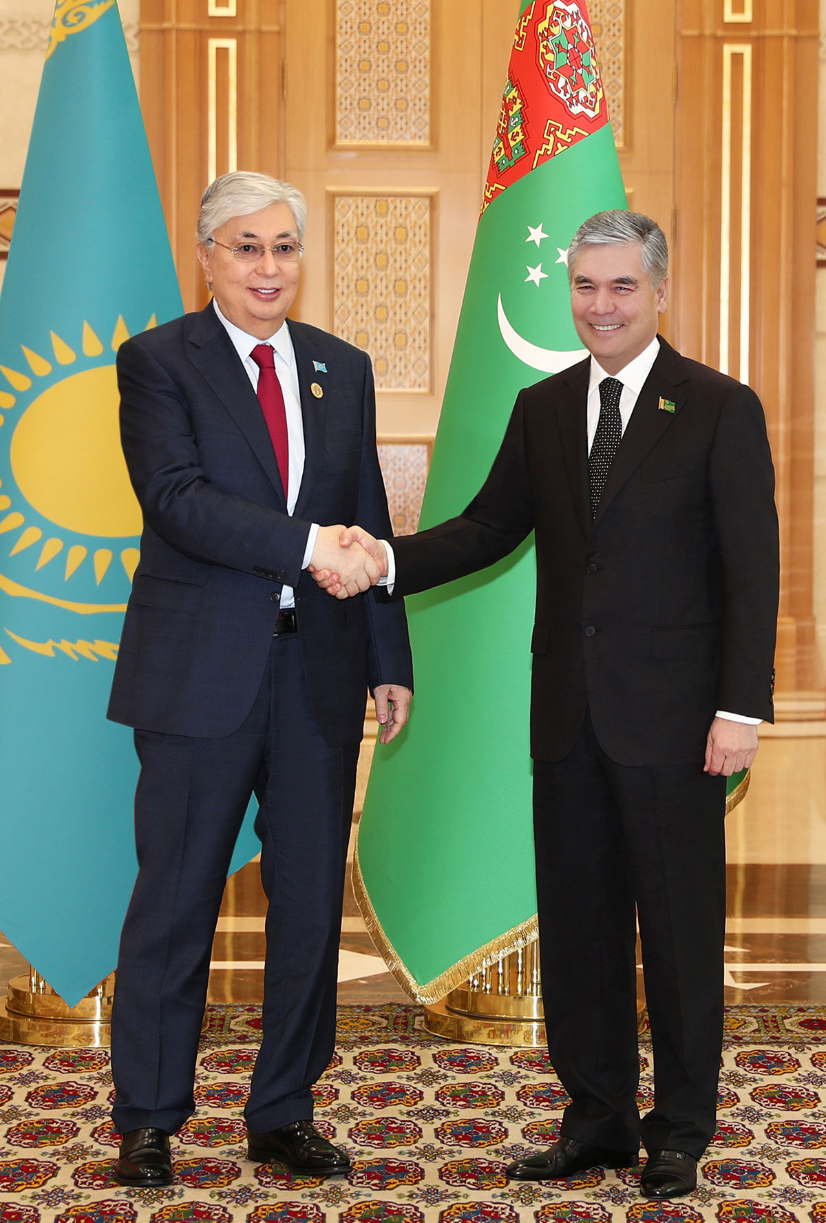 Chairman of the Halk Maslahaty of the Milli Gengesh of Turkmenistan met with the President of Kazakhstan
